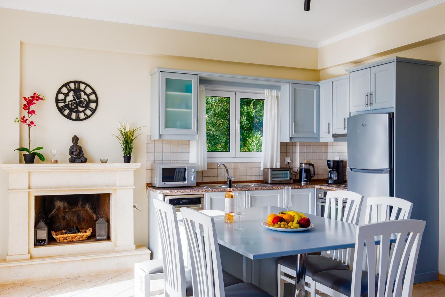 Villa Eleni Agios Stephanos Сидари Екстериор снимка