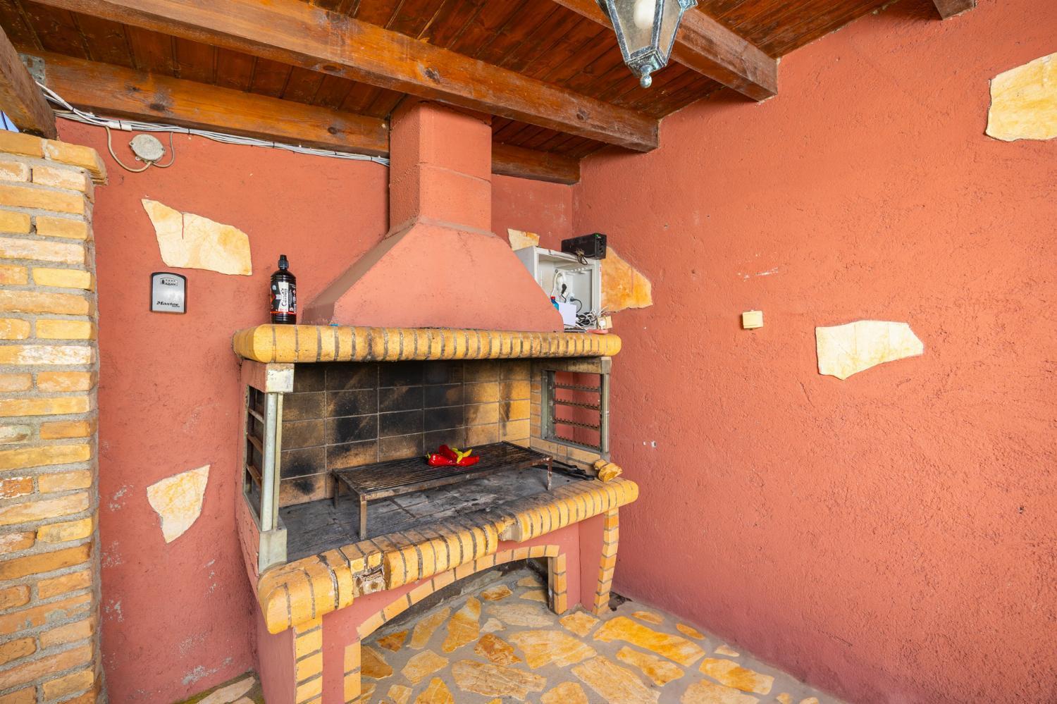 Villa Eleni Agios Stephanos Сидари Екстериор снимка